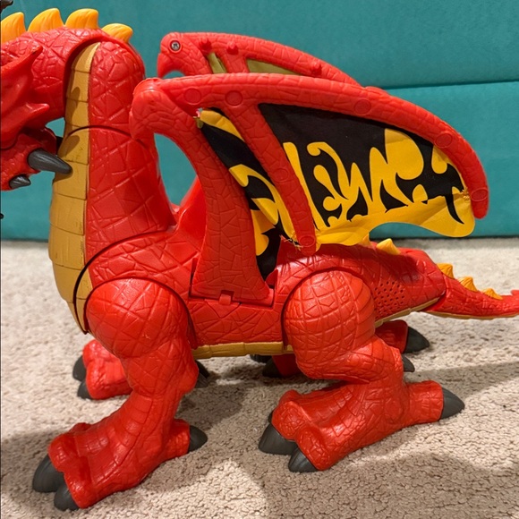 Fire & Ice Fisher-Price Eagle Talon Castle & ZuroRobo Alive Ice Blasting Dragons - Picture 12 of 14